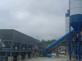 China New small capacity batching plant fully automatic concrete mixing machine beton plant Manufacturer,Supplier